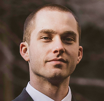 Zdjęcie profilowe Thomas Whitfield – analityka i eksperta tradingowego na rynku kryptowalut